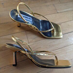NWT Caverley | Kada sling-back heel in Metallic Gold